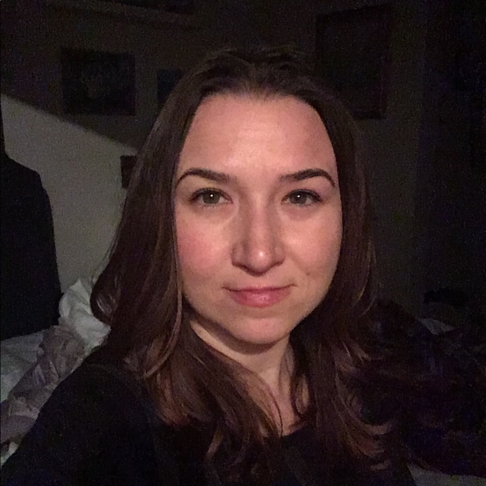 Meet your Posher, Carrie